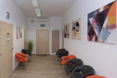Galerie 2 - čekárna 2